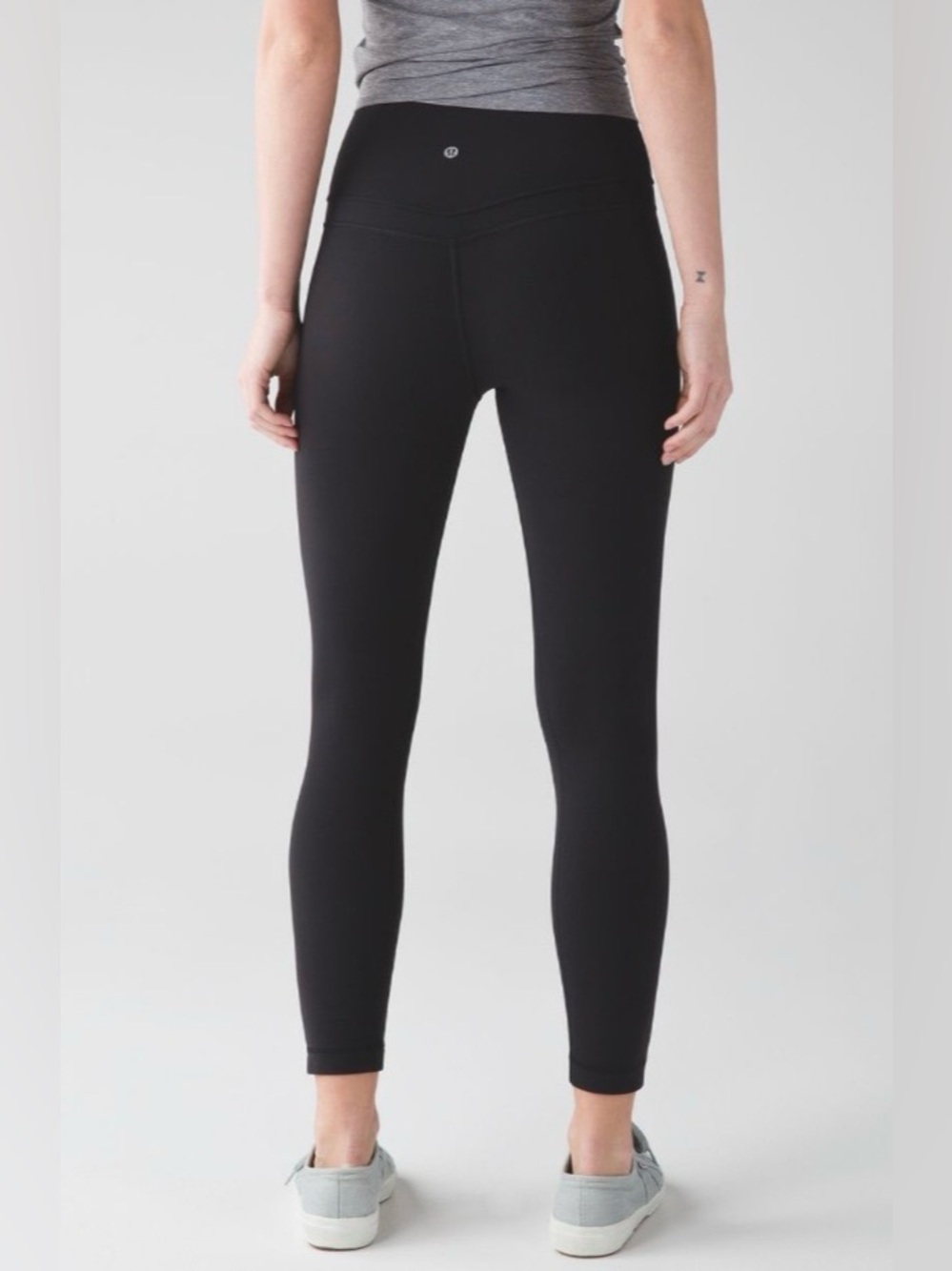 lululemon athletica Black Align Pants 25" Size 6